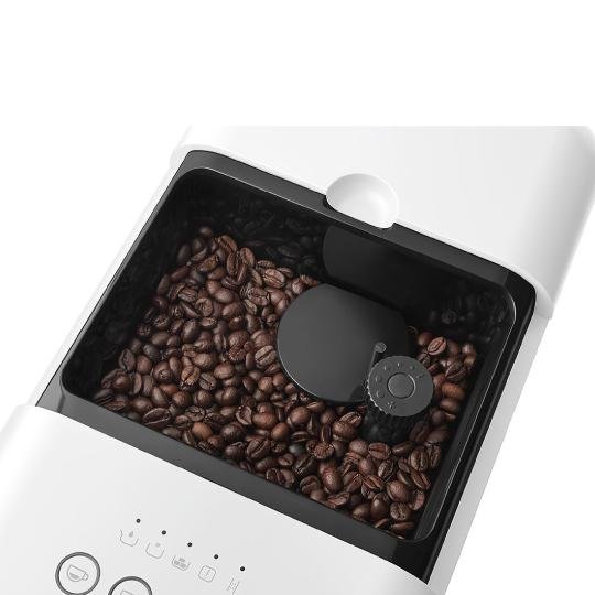  Smeg Otomatik Espresso Kahve Makinesi Mat White Bcc02Whmeu